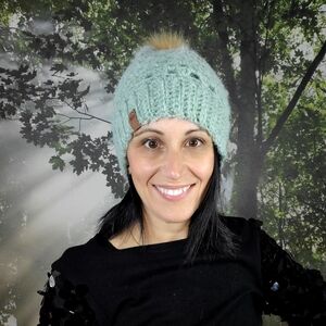 RIL GRANNY STITCH Crochet Wool Hat - Faux Fur Tassel